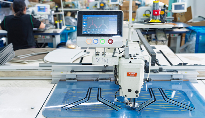 江苏快乐婴儿安全座椅有限公司。